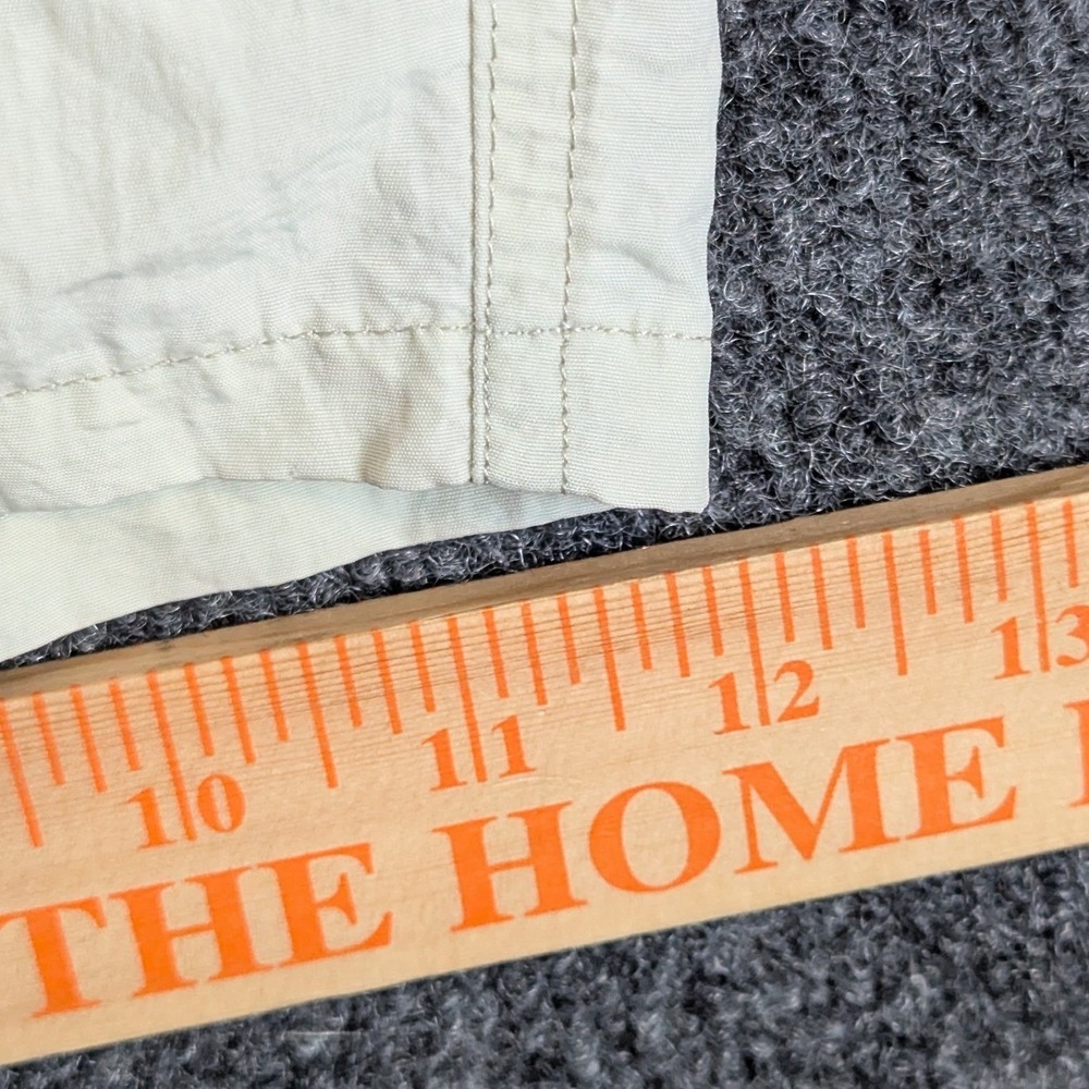 Vintage St Johns Bay Mens Beige Nylon Cargo Shorts Packable Belted Size Large - Picture 12 of 14